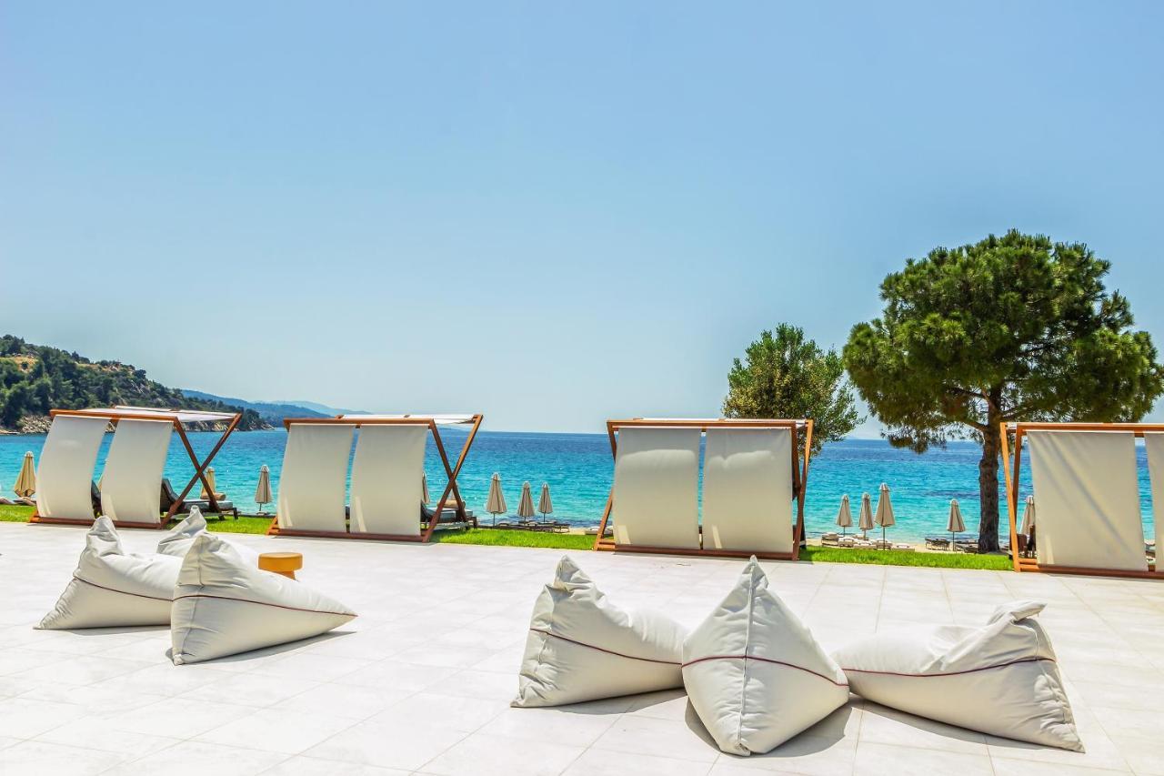 Ammoa Luxury Hotel & Spa Resort Nikiti  Exterior foto Beach at the Hotel Eden Roc Capimanan