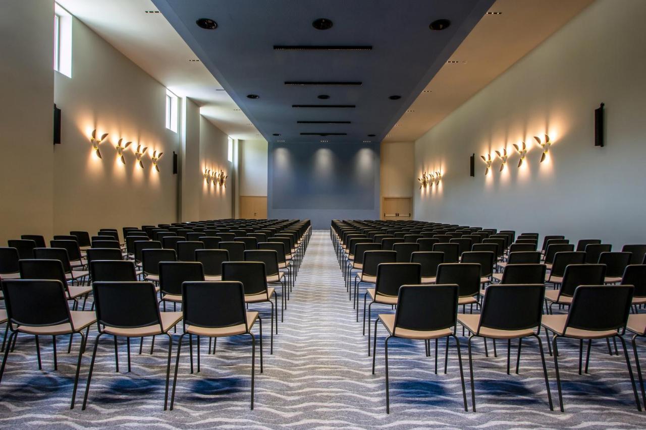 Ammoa Luxury Hotel & Spa Resort Nikiti  Exterior foto The main conference room
