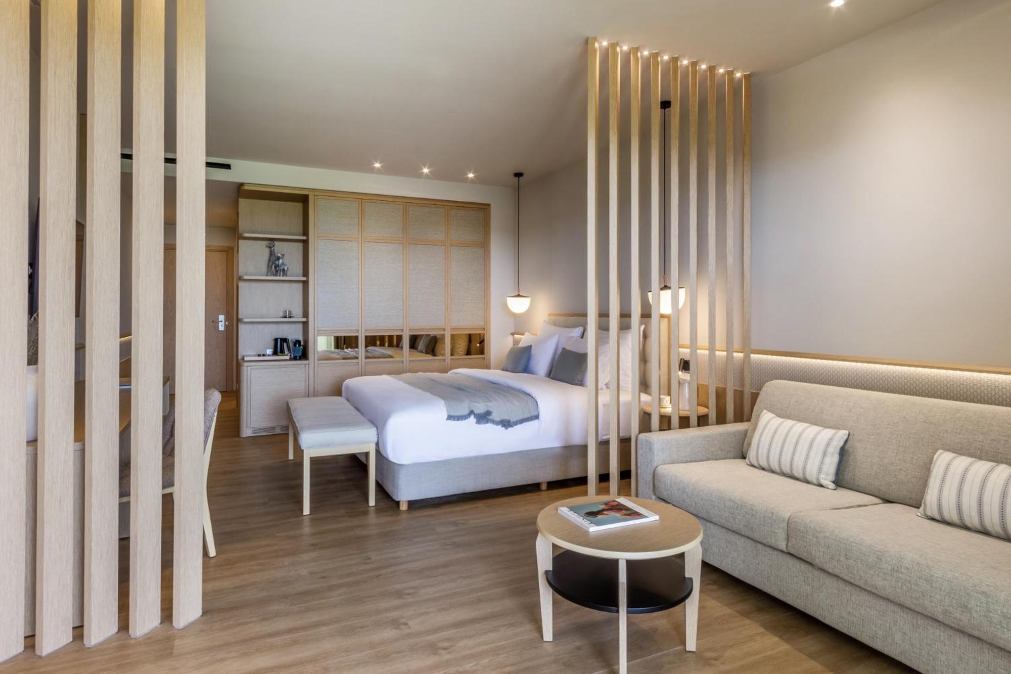Ammoa Luxury Hotel & Spa Resort Nikiti  Exterior foto A room at the hotel
